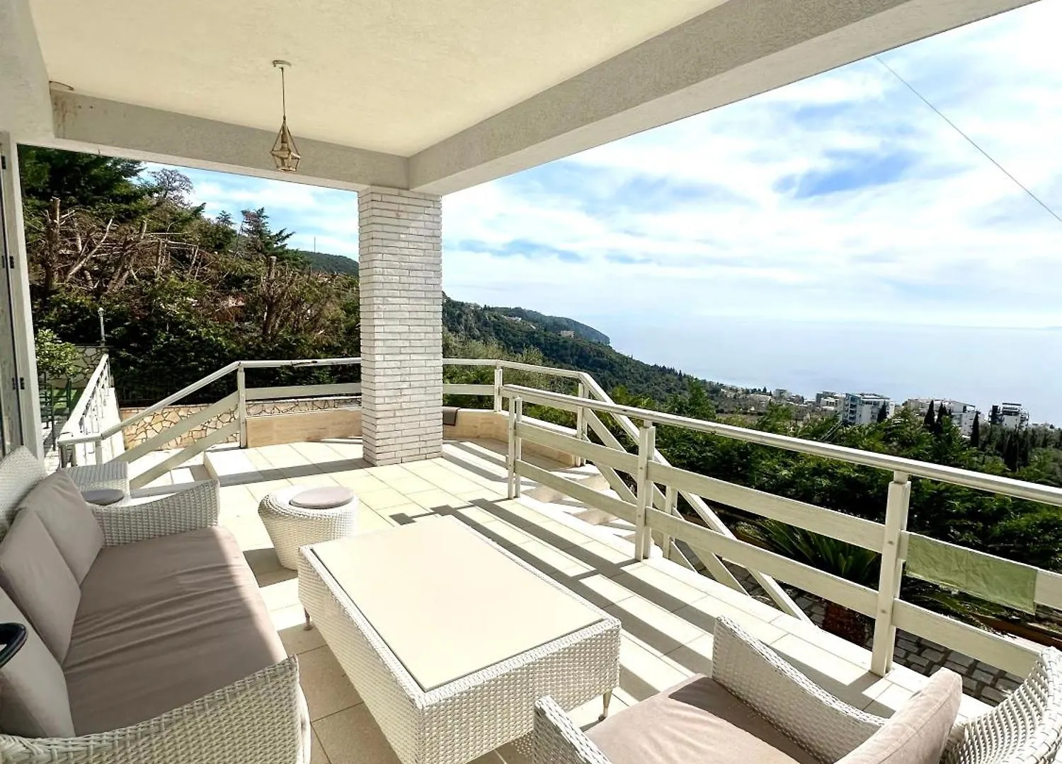 Villa Dhermi Kondaq
